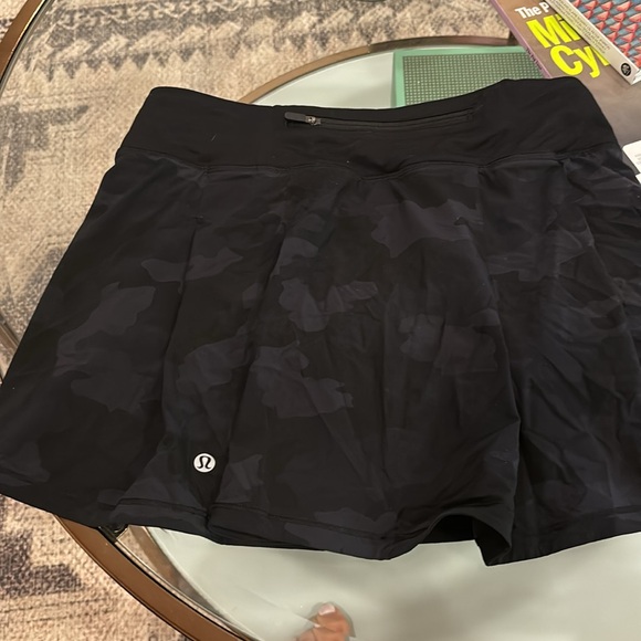 Lululemon Mid rise skort - Picture 2 of 4